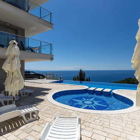 Tophill Altezza 9 View And Pool דירה בודווה